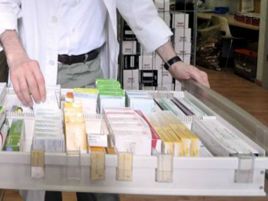 Liberalizzare farmaci fascia C con ricetta, fino a 53 euro in meno a famiglia