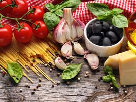 Alimentazione: dieta mediterranea allunga vita, -25% mortalit in over 65
