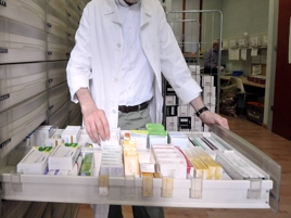 Farmaci, 473mila italiani non li comprano per motivi economici