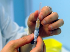 L'indagine, crisi di fiducia nei vaccini in Europa, all'Est diffidente 1 su 2