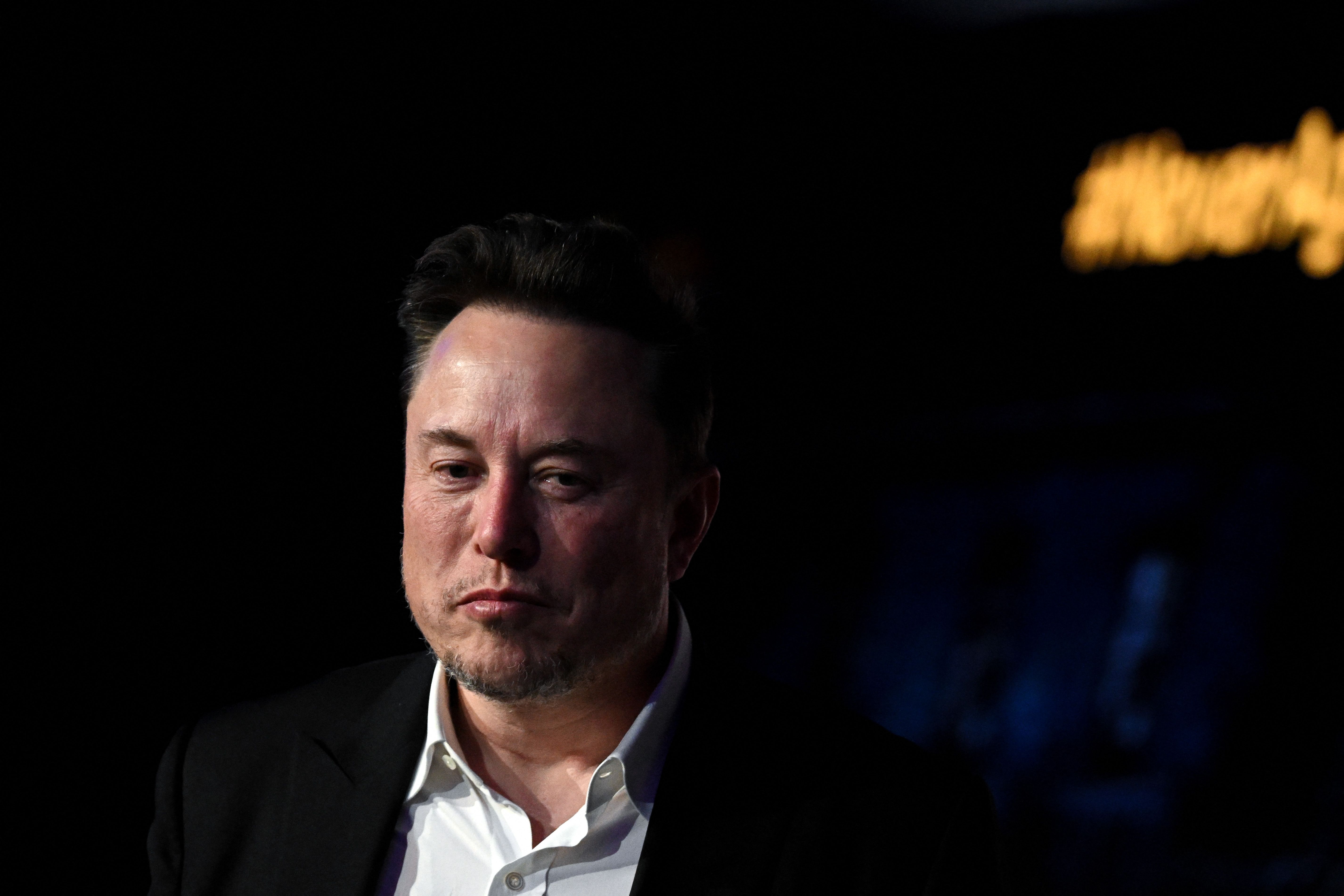 Elon Musk annuncia primo impianto in cervello umano chip Neuralik